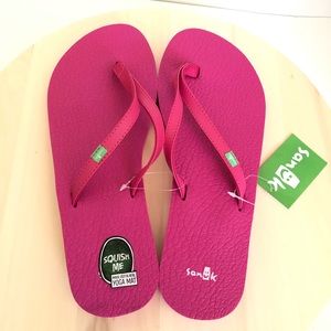 Sanuk Shoes - Sanuk Yoga Spree 4 Spectrum Flip Flops Sanuk Shoes - Sanuk Yoga Spree 4 Spectrum Flip Flops